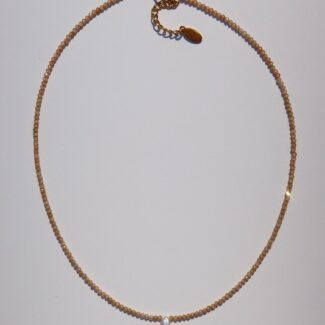 Necklace made with semiprecious gems and freshwater pearl