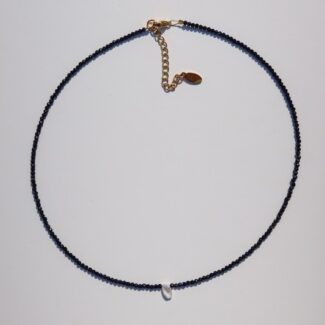 Necklace made with semiprecious gems and freshwater pearl