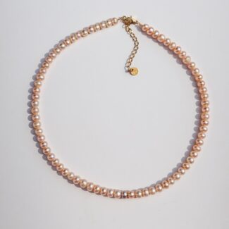 Necklace made with freshwater pearls